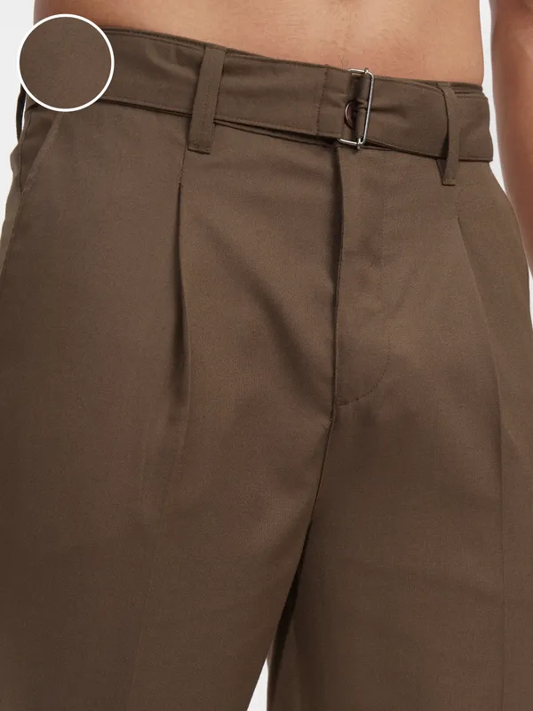 Highlander Men Brown Regular Fit Solid Korean Pant
