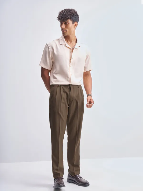 Highlander Men Brown Relaxed Fit Solid Formal Trouser