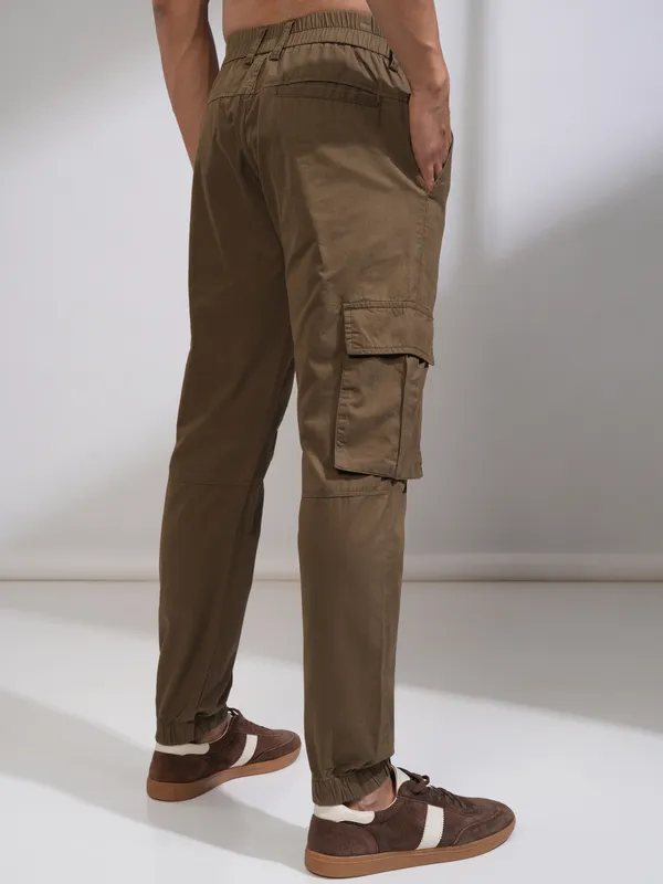 Highlander Men Brown Slim Fit Solid Cargos