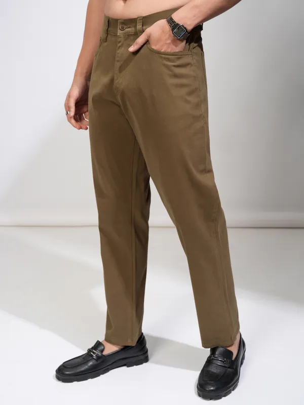 Highlander Men Brown Relaxed Fit Solid Casual Trouser