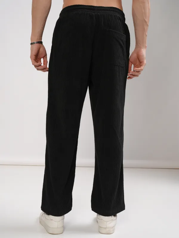 Men Loose Fit Casual Trouser