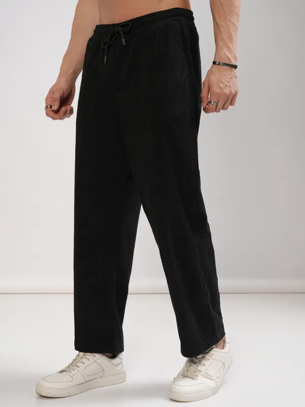 Men Loose Fit Casual Trouser