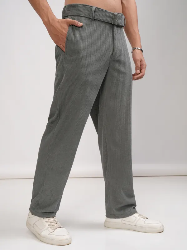 Highlander Men Grey Relaxed Fit Solid Korean Pants