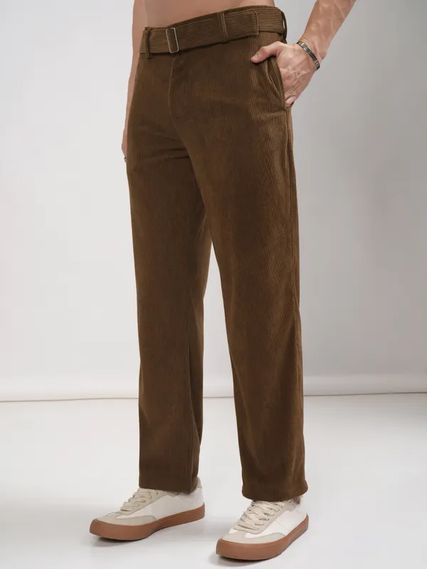 Highlander Men Brown Relaxed Fit Solid Korean Pants