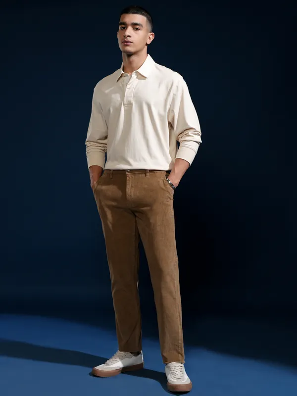 Highlander Men Brown Slim Fit Solid Casual Trouser