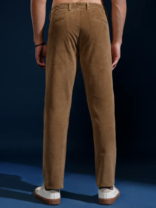 Highlander Men Brown Slim Fit Solid Casual Trouser