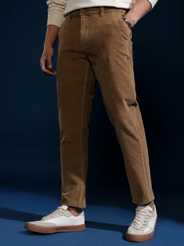 Highlander Men Brown Slim Fit Solid Casual Trouser
