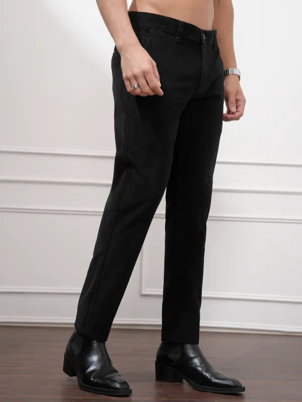 Highlander Men Black Slim Fit Solid Casual Trouser