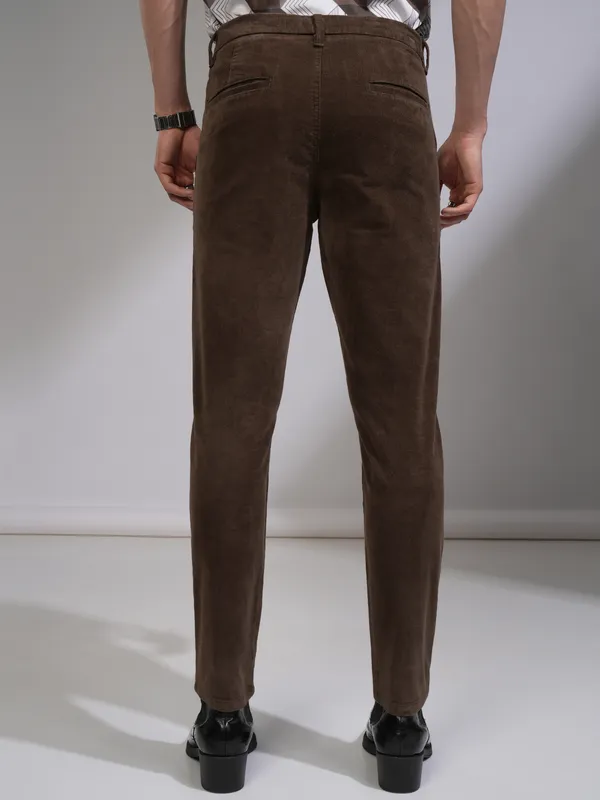 Highlander Men Brown Slim Fit Solid Casual Trouser
