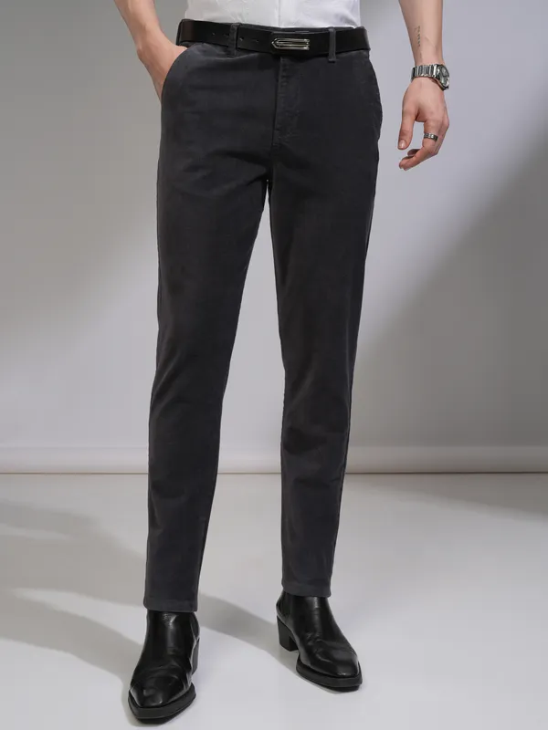 Highlander Men Charcoal Slim Fit Solid Casual Trouser