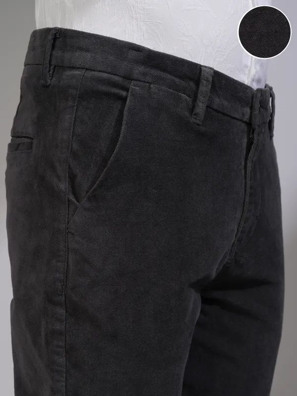Highlander Men Charcoal Slim Fit Solid Casual Trouser