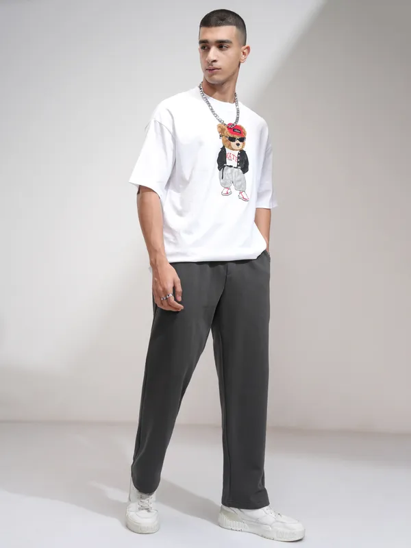 Highlander Men Grey Straight Fit Solid Casual Trouser