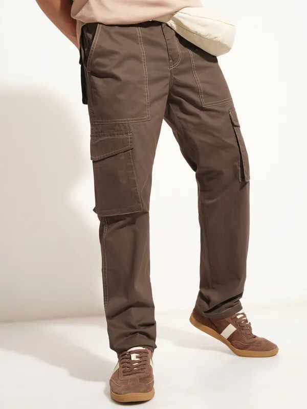 Highlander Men Brown Straight Fit Solid Cargo