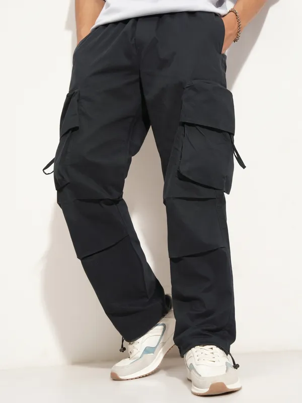 Highlander Men Blue Straight Fit Solid Cargo