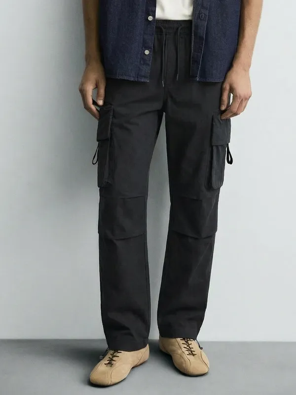 Highlander Men Blue Straight Fit Solid Cargo