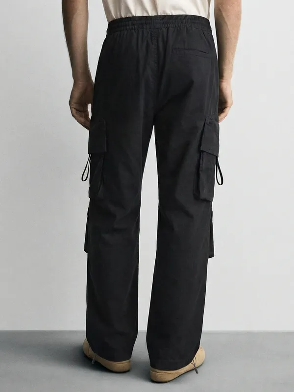 Highlander Men Blue Straight Fit Solid Cargo