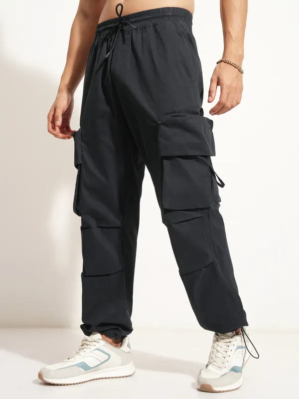 Highlander Men Blue Straight Fit Solid Cargo