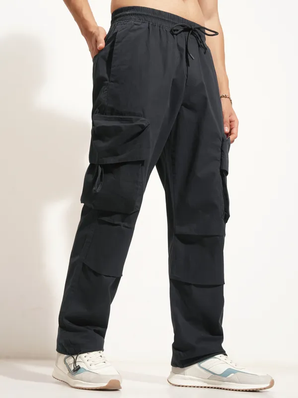 Highlander Men Blue Straight Fit Solid Cargo