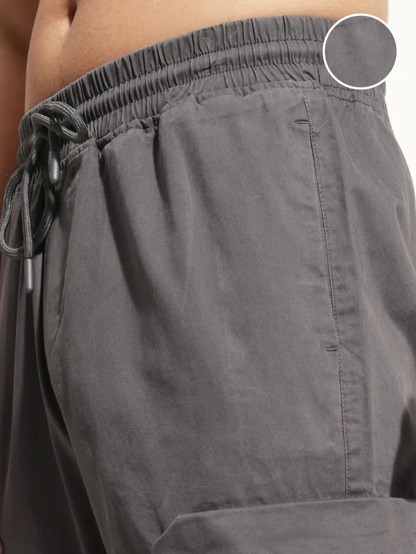 Highlander Men Grey Straight Fit Solid Cargo