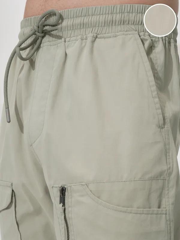 Highlander Men Grey Solid Straight Fit Joggers