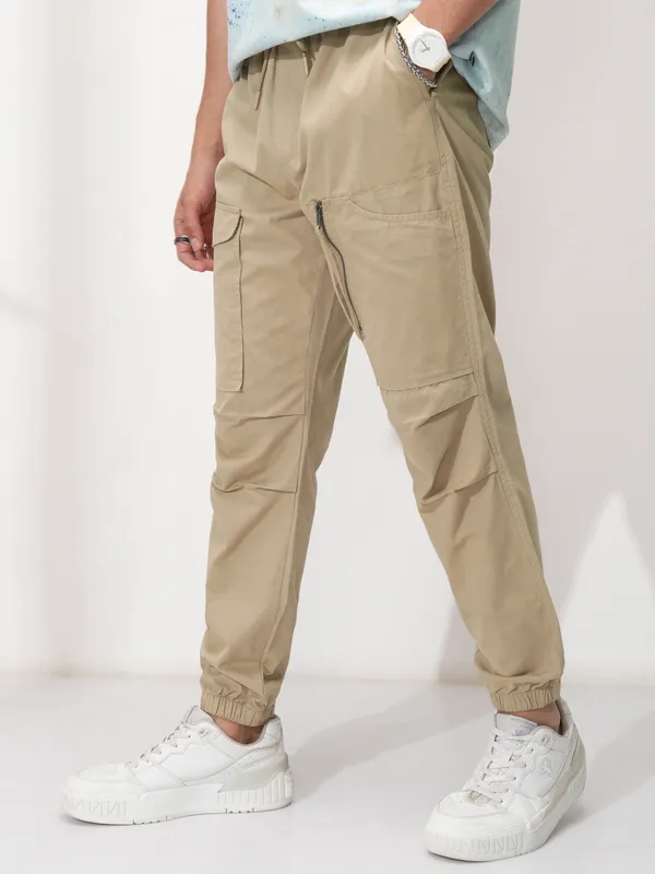 Highlander Men Brown Solid Straight Fit Joggers