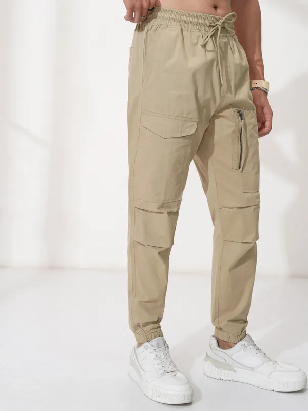 Highlander Men Brown Solid Straight Fit Joggers