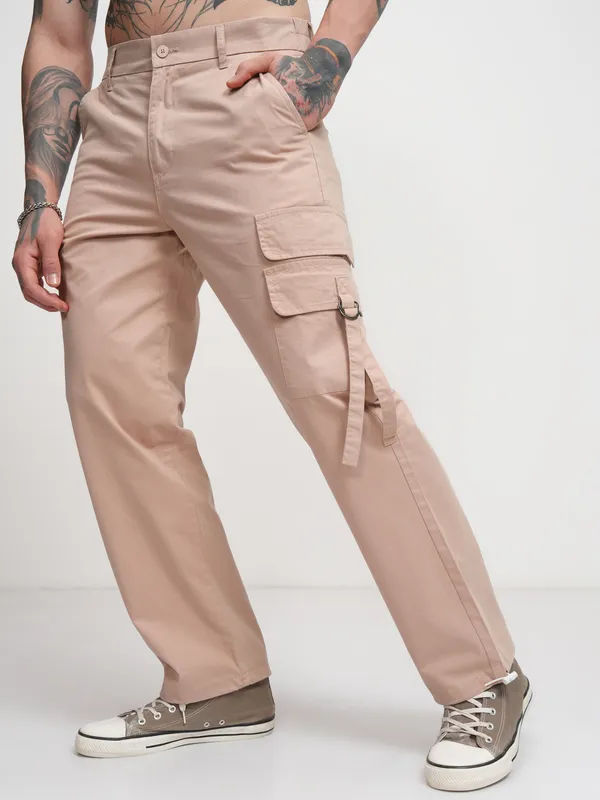 Highlander Men Rose Straight Fit Solid Cargos