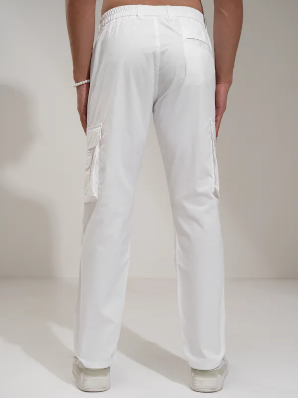 Highlander Men White Straight Fit Solid Cargos