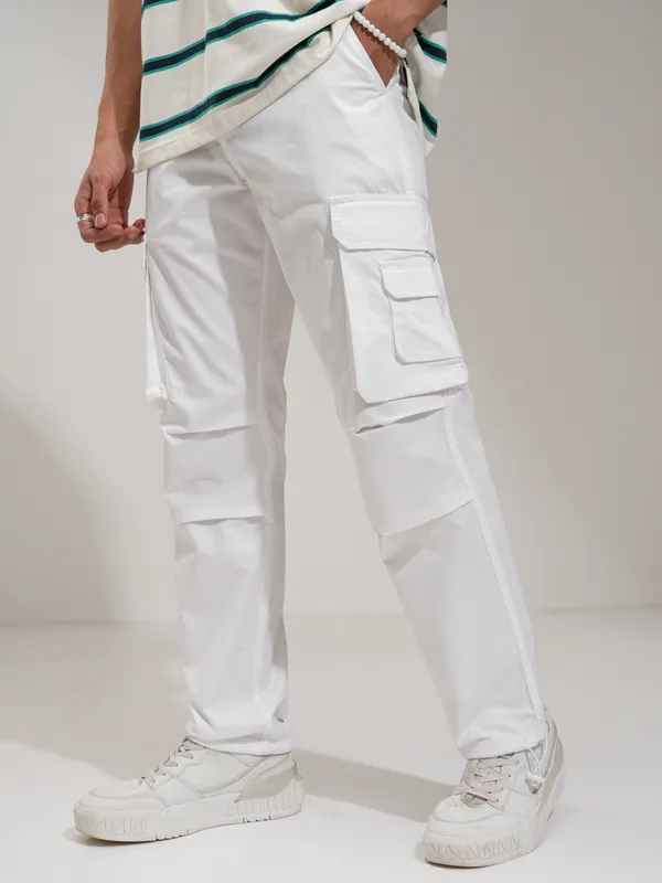Highlander Men White Straight Fit Solid Cargos