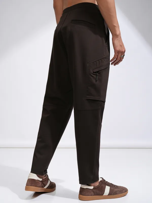 Highlander Men Brown Tapered Fit Solid Joggers