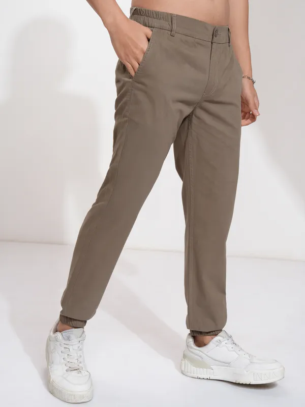 Highlander Men Brown Slim Fit Solid Joggers