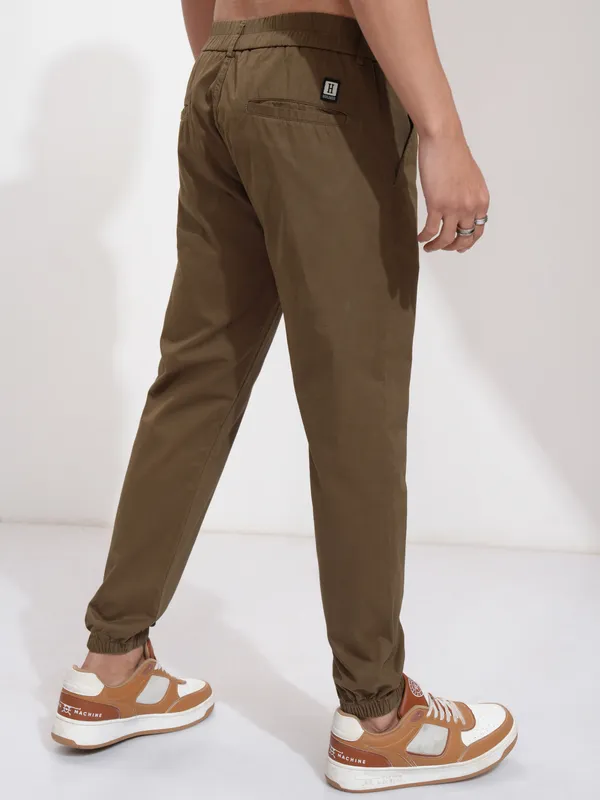 Highlander Men Brown Slim Fit Solid Joggers