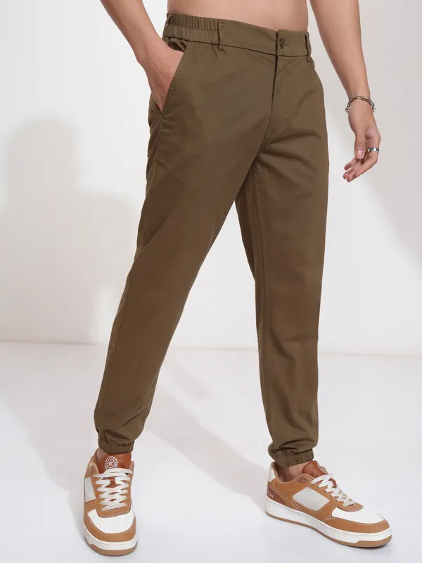 Highlander Men Brown Slim Fit Solid Joggers