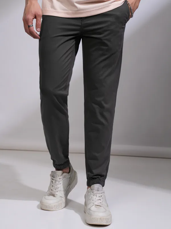 Highlander Men Black Slim Fit Solid Joggers