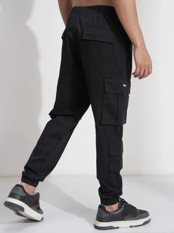 Highlander Men Black Relaxed Fit Solid Cargos