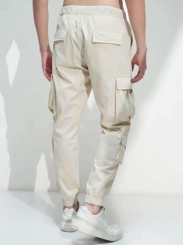 Highlander Men White Solid Relaxed Fit Cargos