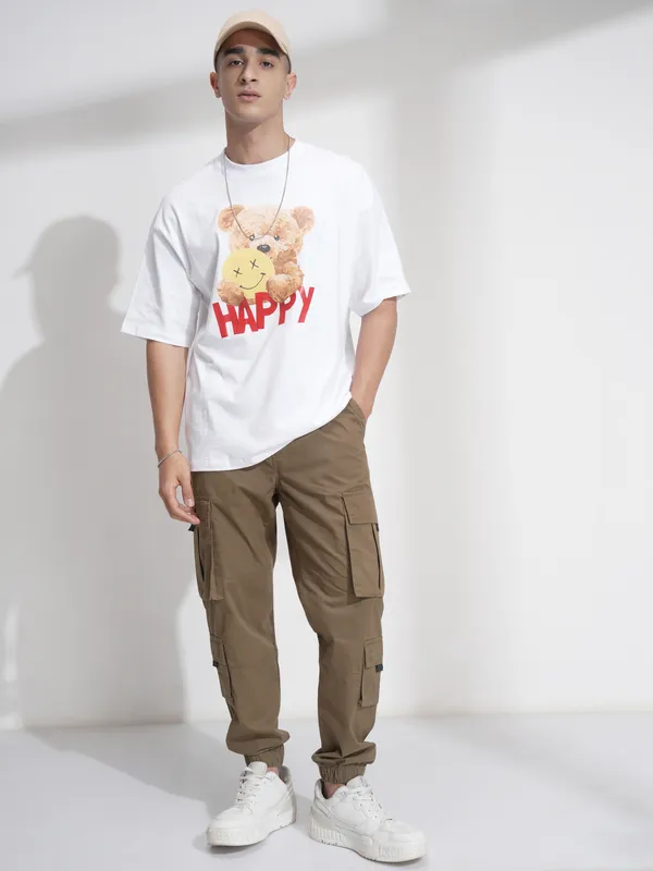 Highlander Men Brown Relaxed Fit Solid Cargos
