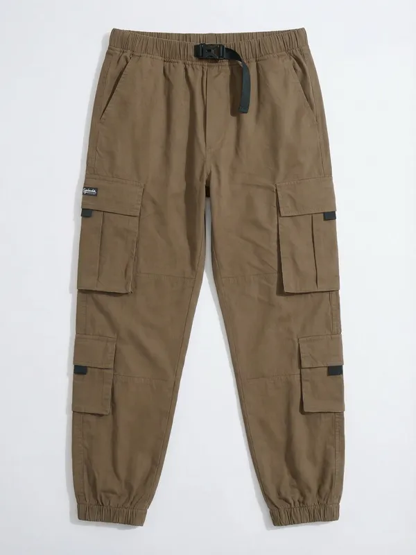 Highlander Men Brown Relaxed Fit Solid Cargo