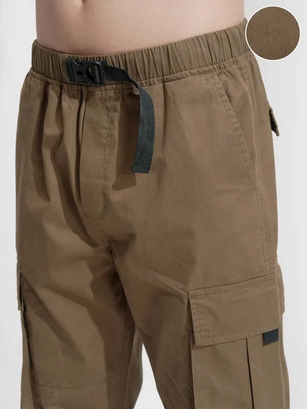 Highlander Men Brown Relaxed Fit Solid Cargos