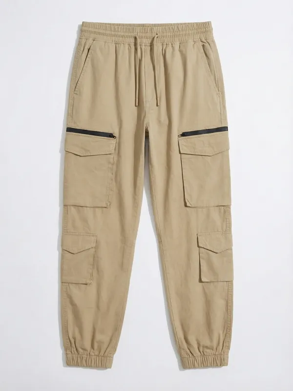 Highlander Men Brown Relaxed Fit Solid Cargo