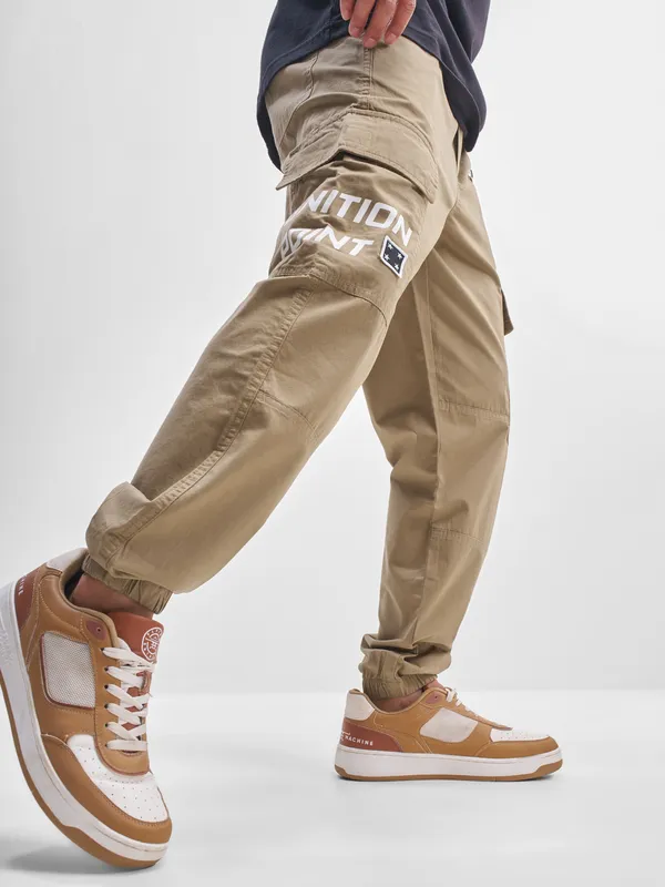 Highlander Men Brown Relaxed Fit Printed Cargo