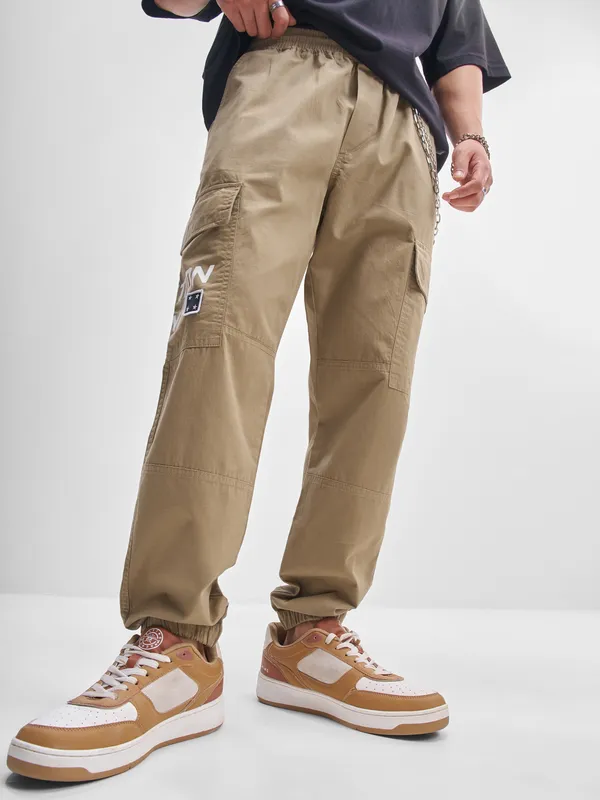 Highlander Men Brown Relaxed Fit Printed Cargo