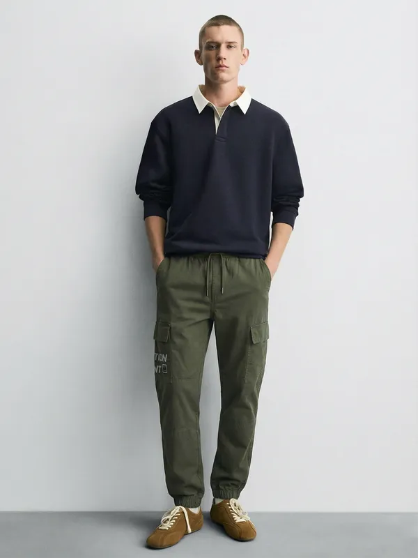 Highlander Men Olive Relaxed Fit Printed Cargo