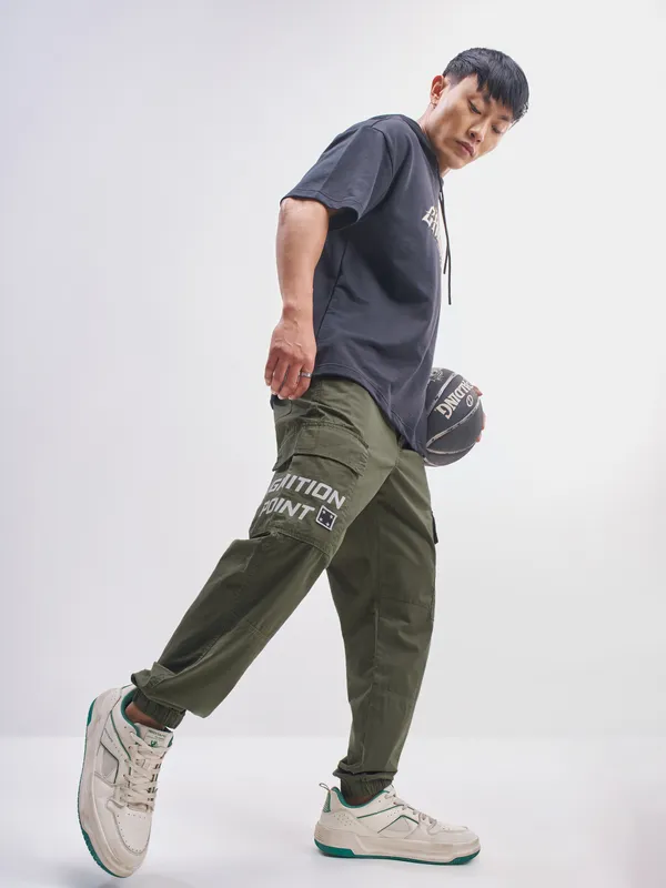 Highlander Men Olive Relaxed Fit Printed Cargo