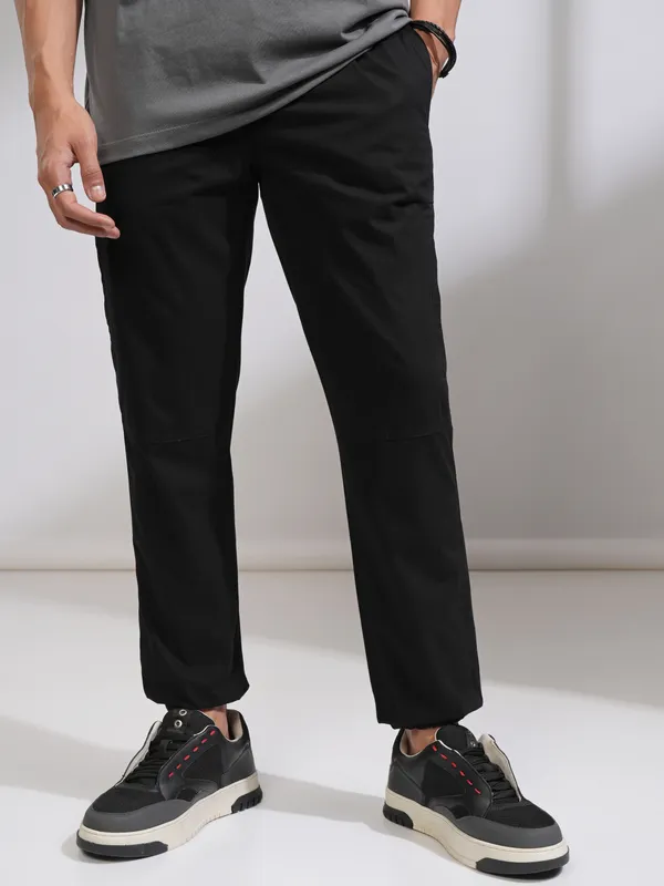 Highlander Men Black Slim Fit Solid Casual Trouser