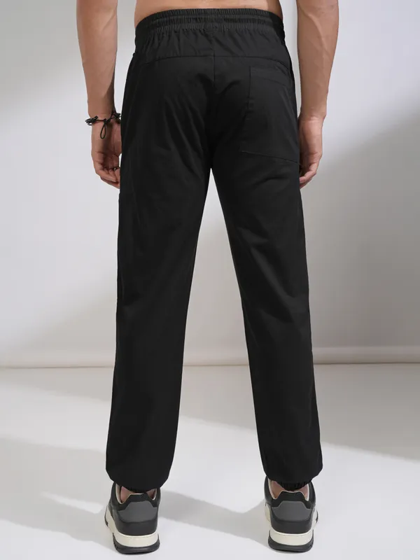 Highlander Men Black Slim Fit Solid Casual Trouser