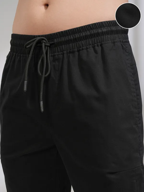 Highlander Men Black Slim Fit Solid Casual Trouser