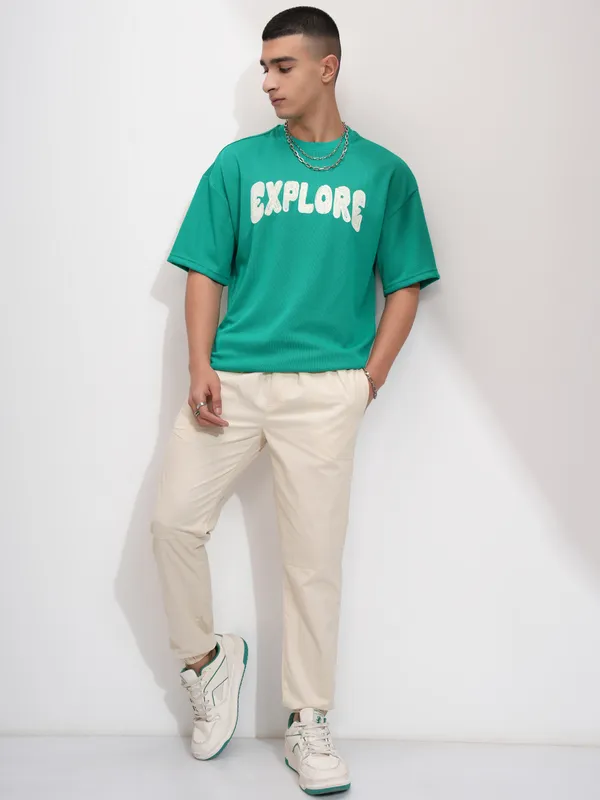 Highlander Men Off White Slim Fit Solid Joggers