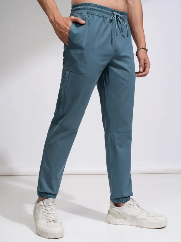 Highlander Men Blue Slim Fit Solid Joggers