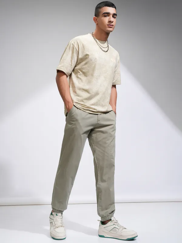 Highlander Men Grey Relaxed Fit Solid Joggers